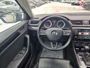 Skoda Superb III Kombi 2.0 TDI 190KM 2017 Skoda Superb 2.0 TDI 190KM Automat Laurin Klement Canton 2.0 Diesel 190KM, zdjęcie 13