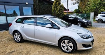 Opel Astra J Sports Tourer Facelifting 1.4 Turbo ECOTEC 120KM 2013 Opel Astra BENZYNA nawigacja KAMERA LIFT super okazja polecamy, zdjęcie 7