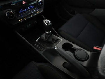 Hyundai Tucson III SUV 1.6 GDI 132KM 2016 Hyundai Tucson klima auto navi grzane fotele, zdjęcie 28