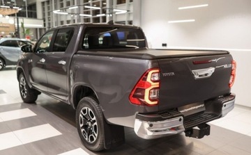 Toyota Hilux VIII Podwójna kabina Facelifting 2.8 D-4D 204KM 2024 Toyota Hilux 2.8 D-4D mHEV Double Cab Executive 4x4 aut 2.8 Diesel 204KM, zdjęcie 3
