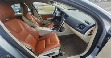 Volvo S60 II Sedan 1.6 D2 115KM 2011 Volvo S60 Bardzo bogata opcja i dobry stan samochodu 1.6 Diesel 115KM, zdjęcie 11