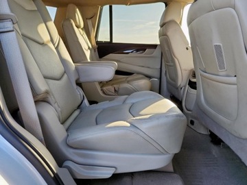 Cadillac Escalade III 2019 Cadillac Escalade 2019 CADILLAC ESCALADE PREMIUM LUXURY 6.2 Benzyna 420KM, zdjęcie 10