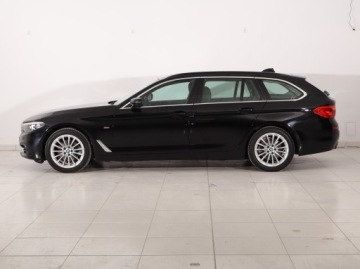 BMW Seria 5 G30-G31 Touring 520d 190KM 2018 BMW 5 520d, 187 KM, Automat, Skóra, Navi, Klima, zdjęcie 2