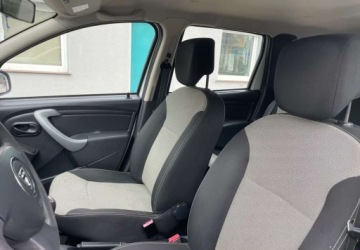 Dacia Duster I SUV Facelifting 1.6 16V 105KM 2014 Dacia Duster Dacia Duster 1.6 16V 105 4x2 Ice 1.6 Benzyna 105KM, zdjęcie 15