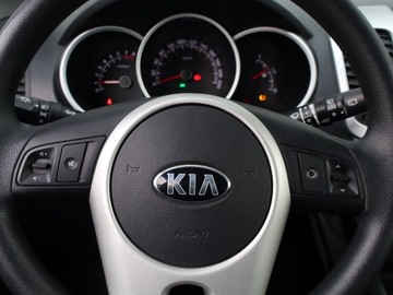 Kia Venga Mikrovan 1.4 DOHC CVVT 90KM 2014 Kia Venga 1.4 CVVT, zdjęcie 11