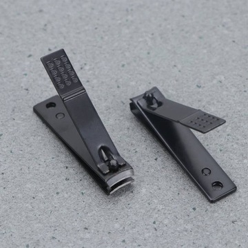 Набор маникюрно-педикюрный 8 шт. кусачки для ногтей в футляре, пинцеты