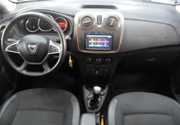 Dacia Sandero II Hatchback 5d Facelifting 0.9 TCe 90KM 2017 Dacia Sandero Benzyna LPG Klimatyzacja _ Nawigacja _ Czujniki parkowania, zdjęcie 4