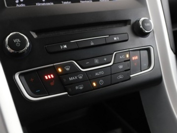 Ford Mondeo V Kombi 1.5 EcoBoost 165KM 2018 Ford Mondeo navi kamera tempomat grzane fotele, zdjęcie 27