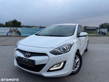 Hyundai i30 II Hatchback 3d 1.6 GDI 135KM 2013 Hyundai i30 Hyundai i30 blue 1.6 GDI YES Gold 1.6 Benzyna 135KM, zdjęcie 2
