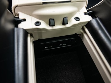 Mercedes Klasa E W213 Limuzyna Facelifting 2.0 220d 200KM 2022 MERCEDES-BENZ E Klasa 220 d 4-Matic 2.0 (200KM) 2022, zdjęcie 24