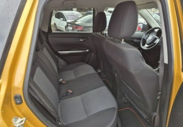 Suzuki Vitara III SUV Facelifting 1.4 BoosterJet 140KM 2019 Suzuki Vitara Lift 4x4 Bogata wersja 1.4 Benzyna 140KM, zdjęcie 16