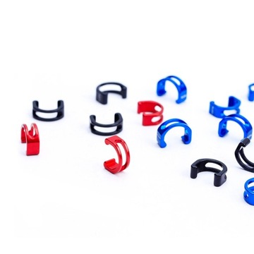 3x хомута по 8 шт., направляющая для шланга корпуса,