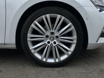 Skoda Superb III Kombi Facelifting 2.0 TDI SCR 200KM 2023 Skoda Superb L&amp;K ! Podgrzewane i wentylowane fotel, zdjęcie 10