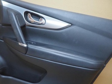 ОБИВКА ДВЕРИ ПЕРЕДНЕЙ ПРАВОЙ NISSAN QASHQAI II J11