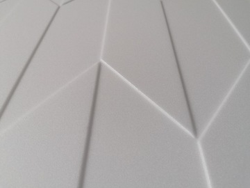 Белые ПЕНОКАССЕТЫ ДЛЯ ПОТОЛКА типа 3D СТРЕЛКА