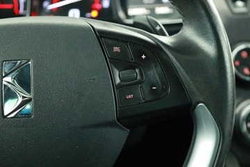 DS 5 Hatchback (Citroen) 2.0 HDi Hybrid4 200KM 2014 Citroen DS5 Hybrid4 Airdream, 197 KM, 4X4, zdjęcie 18