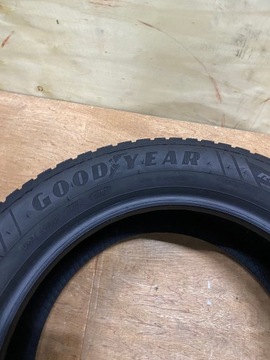 1x Goodyear Vector 4Seasons 205/55/16 94H