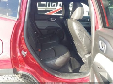 Jeep Compass II 2024 Jeep Compass LATITUDE, 2024r., 4x4, 2.0L 2.0 Benzyna 200KM, zdjęcie 9