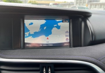 Infiniti Q30 1.6T 122KM 2016 Infiniti Q30 nawigacja, kamera 1.6 Benzyna 122KM, zdjęcie 26