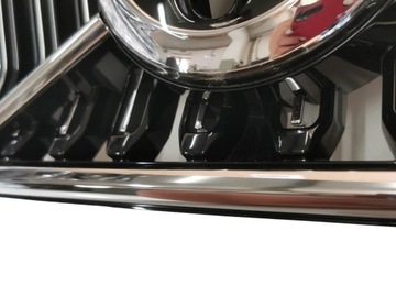 VOLVO XC-40 лифт Inscription искусственная решетка