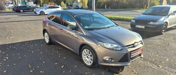 Ford Focus III Kombi 1.6 Duratec 125KM 2011 Ford Focus Historia serwisowa , dobrze wyposazony , 1.6 Benzyna 125KM, zdjęcie 2