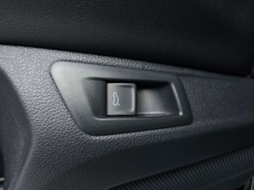 Volkswagen T-Roc I SUV Facelifting 1.5 TSI ACT 150KM 2024 Volkswagen T-Roc 1.5TSI 150KM R-Linie DSG FV23 Pakiet Tech Pakiet Zimowy T, zdjęcie 9