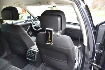 Держатель для планшета и мобильного телефона в машину.