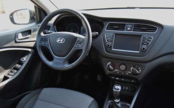 Hyundai i20 II Hatchback 5d Facelifting 1.0 T-GDi 100KM 2020 Hyundai i20 GWARANCJA, 2020r, Benzyna, Maly przebieg, Bogate wyposazenie, zdjęcie 10