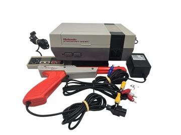 KONSOLA NINTENDO NES + 1 PAD + ZAPPER + ORYGINALNE AKCESORIA