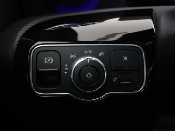 Mercedes CLA C118/X118 Shooting Brake Plug-In 1.3 250e 218KM 2020 Mercedes CLA 250 FV23% PHEV full LED, zdjęcie 36