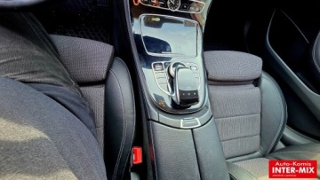 Mercedes Klasa E W213 Kombi 2.0 220d 194KM 2020 Mercedes-Benz Klasa E Niski przebieg Idealne bogata wersja AUTOMAT 2.0, zdjęcie 31