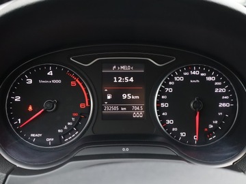 Audi A3 8V Hatchback 3d 2.0 TDI clean diesel 150KM 2016 Audi A3 2.0 TDI, Skóra, Navi, Xenon, Bi-Xenon, zdjęcie 10