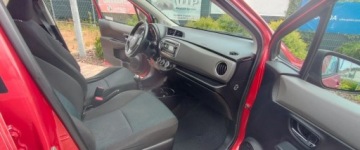 Toyota Yaris III Hatchback 5d 1.0 VVT-i 69KM 2011 Toyota Yaris Salon POLSKA Zadbana GWARANCJA Zobacz Benzyna 69KM, zdjęcie 6