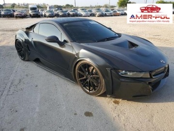 BMW i8 2017 BMW i8 2017, 1.5L, 4x4, porysowany lakier