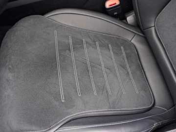 Mercedes GLC C254/X254 Coupe 2.0 200 204KM 2025 MERCEDES-BENZ GLC 200 4-Matic AMG Line 2.0 (204KM) 2025, zdjęcie 6