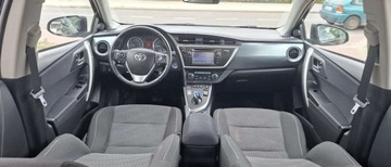 Toyota Auris II 2014 Toyota Auris Toyota Auris 1.8 Hybryda 99KM, zdjęcie 9