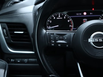 Nissan Qashqai III Crossover 1.3 DIG-T MHEV 158KM 2022 Nissan Qashqai 1.3 DIG-T MHEV, Salon Polska, zdjęcie 17