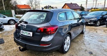 Opel Astra J Sports Tourer 1.4 Turbo ECOTEC 140KM 2011 Opel Astra BENZYNA AUTOMAT bogata wersja COSMO nawigacja okazja 1.4, zdjęcie 14