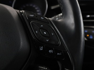 Toyota C-HR I Crossover 1.8 Hybrid 122KM 2016 Toyota C-HR navi kamera ACC LED, zdjęcie 29