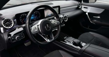 Mercedes CLA C118/X118 2022 Mercedes-Benz CLA Salon PL Shooting Brake AMG Line Kamera Czujniki Panora, zdjęcie 9