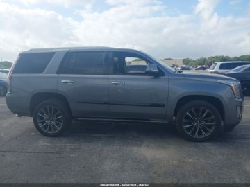 Cadillac Escalade III 2019 Cadillac Escalade Premium Luxury 2019 6.2l 6.2 Benzyna 420KM, zdjęcie 6