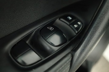 Nissan Qashqai II Crossover 1.2 DIG-T 115KM 2014 Nissan Qashqai 1.2 DIG-T, Skóra, Navi, Klima, zdjęcie 17