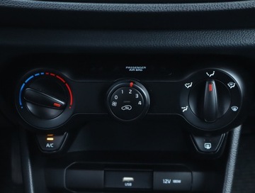 Kia Picanto III Hatchback 5d Facelifting 1.0 DPI 67KM 2021 Kia Picanto 1.0 MPI, Salon Polska, 1. Właściciel, zdjęcie 13