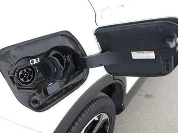 Mitsubishi Eclipse Cross 2021 Mitsubishi Eclipse Cross FV23% 4x4 PHEV automat fu, zdjęcie 36
