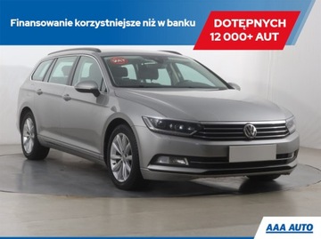 Volkswagen Passat B8 Variant 2.0 TDI BlueMotion SCR 150KM 2017 VW Passat 2.0 TDI, Salon Polska, Serwis ASO