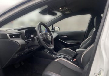 Toyota Corolla XII TS Kombi Facelifting 2.0 Hybrid Dynamic Force 196KM 2025 Toyota Corolla 2.0 Hybrid GR Sport Dynamic VAT 23 1 wlasciciel Bezwypad, zdjęcie 14