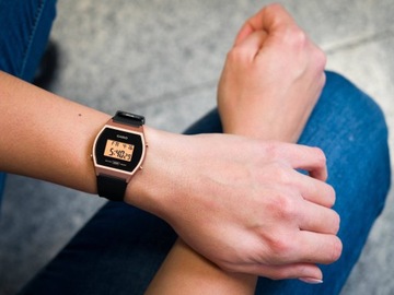 ЖЕНСКИЕ ЧАСЫ CASIO LW-204-1AEF ВИНТАЖНЫЕ РЕТРО СВЕТОДИОДНЫЕ ЧАСЫ