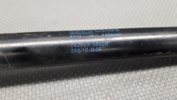 7825VK0610N VZPĚRA/TLAKOVAČ KRYT KUFRU OPEL ZAFIRA B