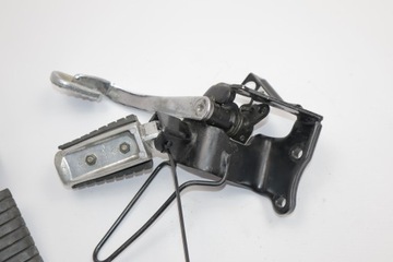 VTX1300 Комплект крепления для левой и правой передней подножки