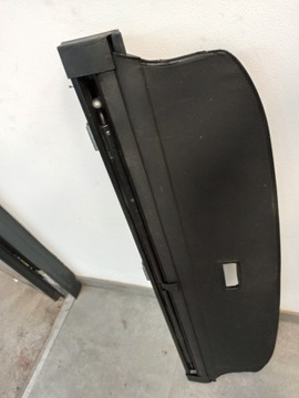 AUDI A4 B6 KOMBI ROLETA KUFRU 8E9863553 94H